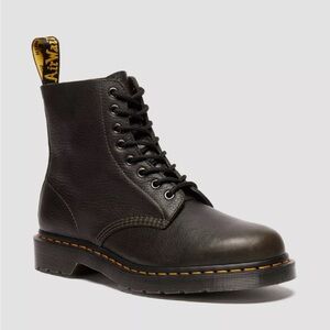 Dr. Martens Pascal women's leather combat boots size 6